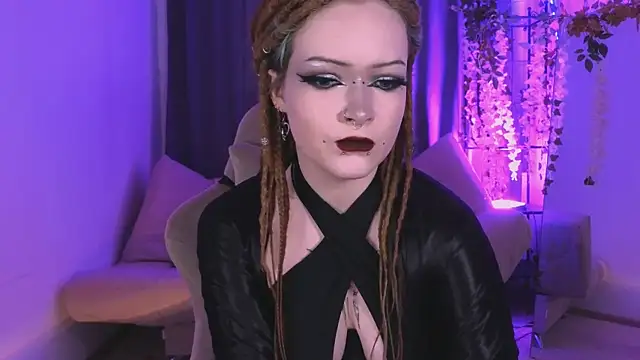 NicoleFlloret online show from 12, 3, 2025