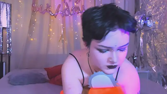 NicoleFlloret online show from 18, 3, 2025