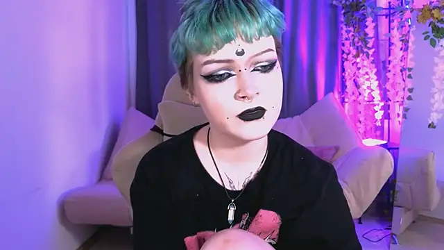NicoleFlloret online show from 15, 3, 2025