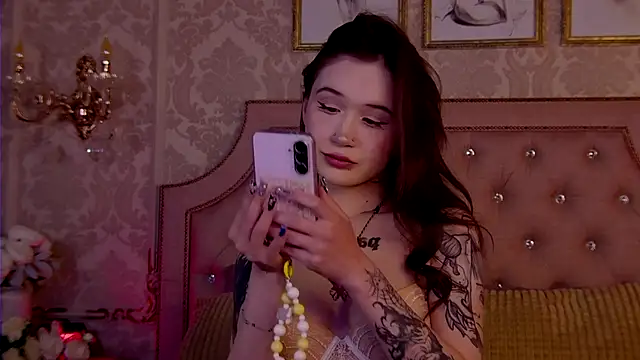 HeatherSweet  online show from 13, 11, 2025