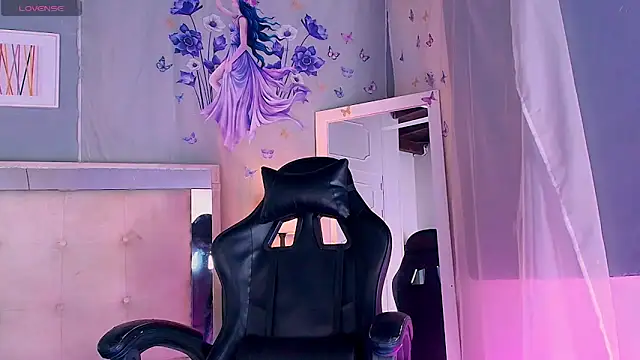 Emily Castillo 1 online show from 17, 4, 2026