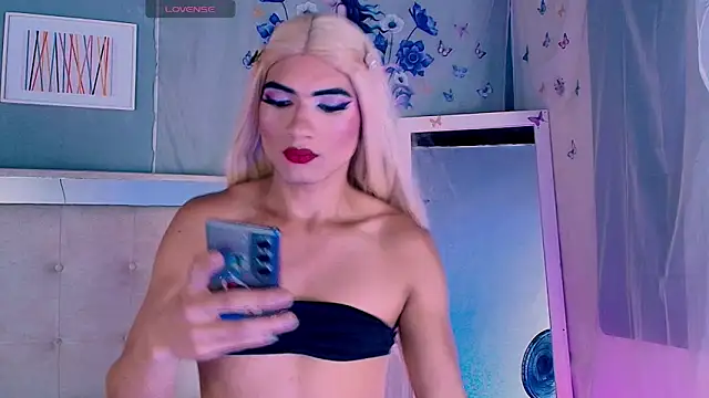 Emily Castillo 1 online show from 6, 5, 2026