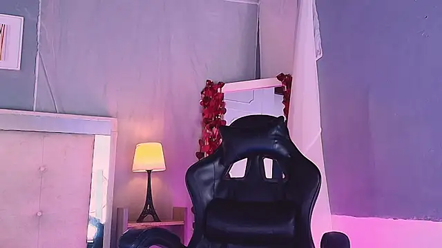 Emily Castillo 1 online show from 28, 2, 2026