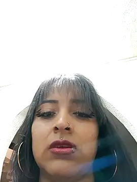 Snapshot of Sarah917 chatting on 21, 11, 2025 Sarah917 online show from 21, 11, 2025