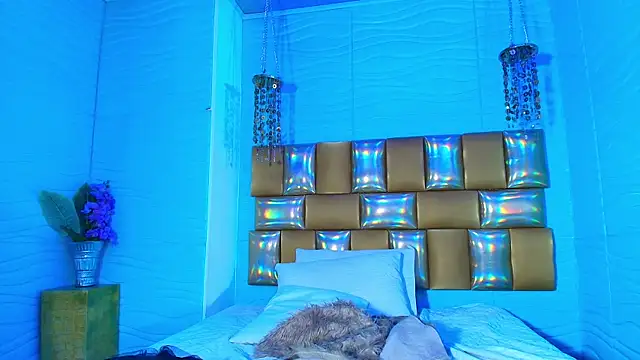 Mia Montess online show from 8, 1, 2026