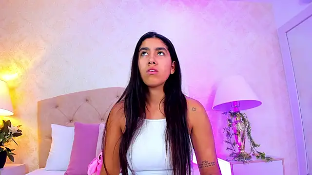 Mia Montess online show from 23, 4, 2026