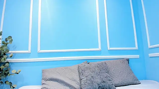 Lucy Canel online show from 9, 10, 2025