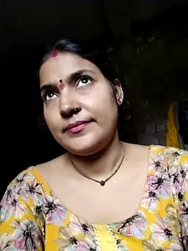 Snapshot of Maidangirl chatting on 8, 10, 2025 Maidangirl online show from 8, 10, 2025