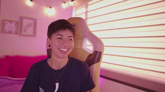 tommy blue online show from 12, 4, 2026