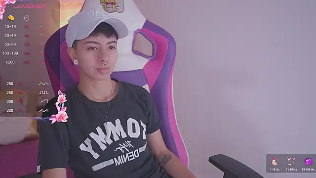 Snapshot of tommy_blue chatting on 6, 11, 2025 tommy blue online show from 6, 11, 2025