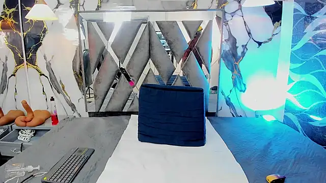 Snapshot of CandyMartinez_ chatting on 3, 7, 2026 CandyMartinez online show from 3, 7, 2026
