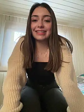 Snapshot of floooohv chatting on 15, 11, 2025 floooohv online show from 15, 11, 2025