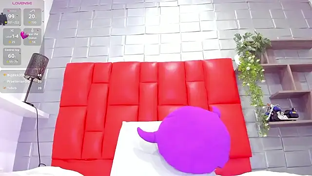 Snapshot of Taylorr_evans chatting on 15, 11, 2025 Taylorr evans online show from 15, 11, 2025