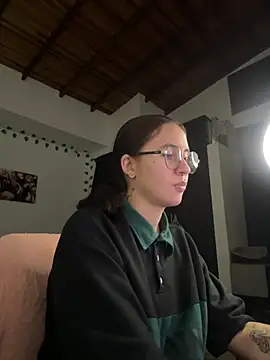 Snapshot of Camil_Lee chatting on 8, 3, 2025 Camil Lee online show from 8, 3, 2025