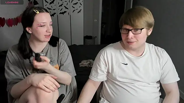 Snapshot of JayMollyy chatting on 15, 4, 2026 JayMollyy online show from 15, 4, 2026