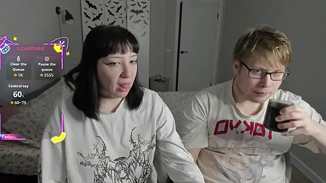 Snapshot of JayMollyy chatting on 5, 2, 2026 JayMollyy online show from 5, 2, 2026