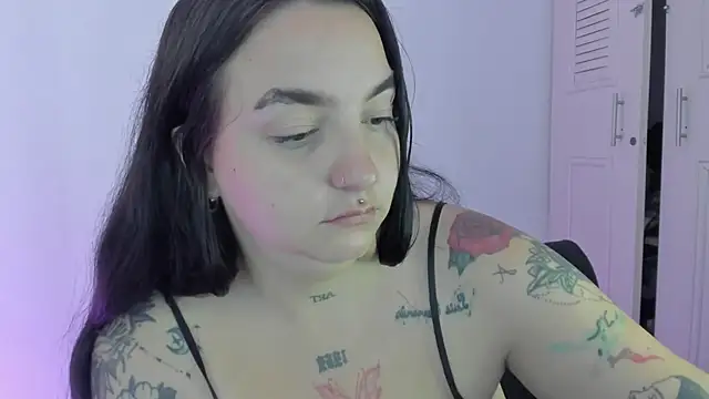 Snapshot of Celestte chatting on 5, 10, 2025 Celestte online show from 5, 10, 2025
