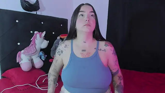 Snapshot of Celestte chatting on 17, 12, 2025 Celestte online show from 17, 12, 2025