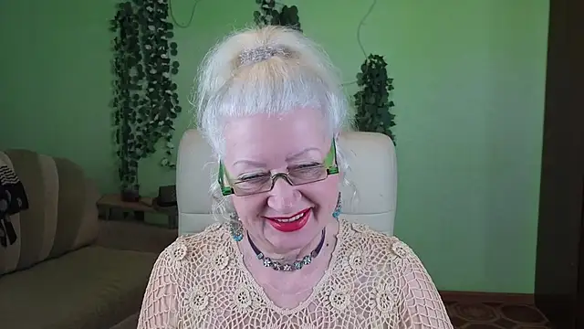 Maya Mayflower online show from 9, 11, 2025