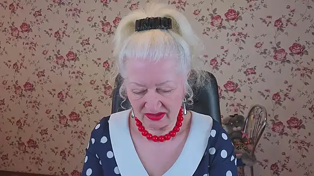 Maya Mayflower online show from 5, 4, 2026