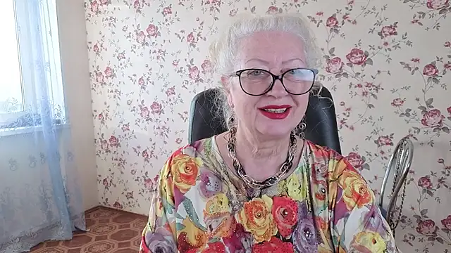 Maya Mayflower online show from 21, 9, 2025