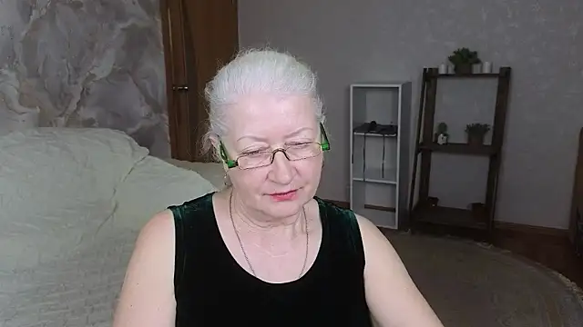 Maya Mayflower online show from 20, 3, 2025