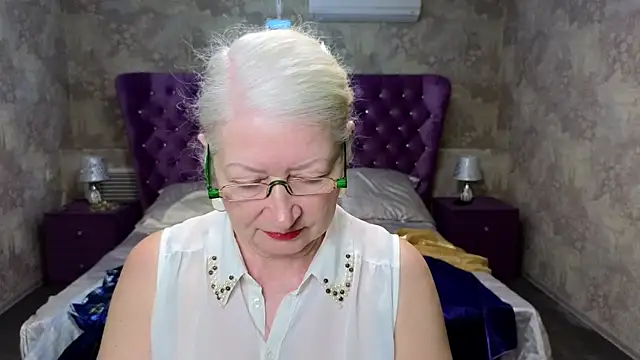 Maya Mayflower online show from 21, 3, 2025