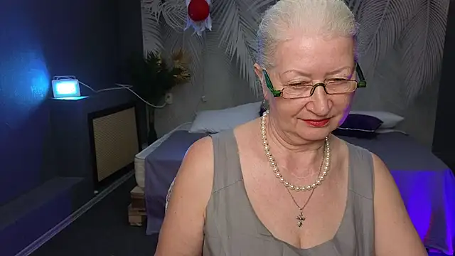Maya Mayflower online show from 13, 3, 2025
