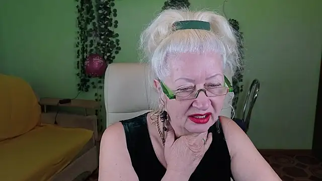 Maya Mayflower online show from 27, 9, 2025
