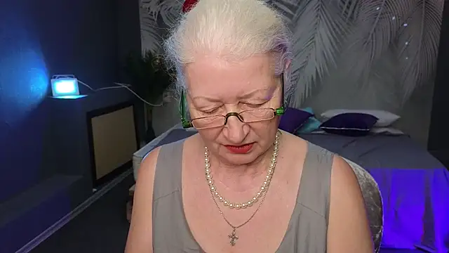 Maya Mayflower online show from 14, 3, 2025