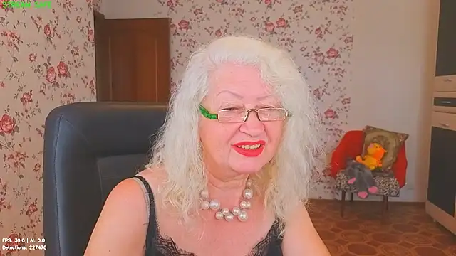Maya Mayflower online show from 25, 6, 2026