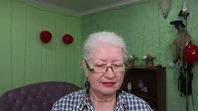 Maya Mayflower online show from 7, 3, 2025