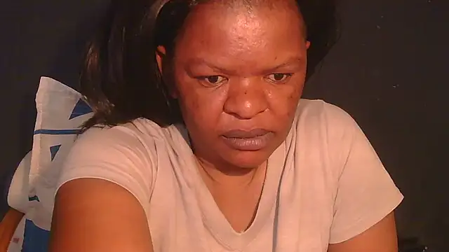 Snapshot of ebony_rose11 chatting on 4, 7, 2026 ebony rose11 online show from 4, 7, 2026
