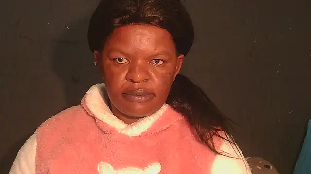 Snapshot of ebony_rose11 chatting on 18, 5, 2026 ebony rose11 online show from 18, 5, 2026