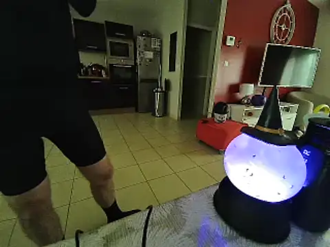 Snapshot of GM51-1988 chatting on 1, 11, 2025 GM51-1988 online show from 1, 11, 2025