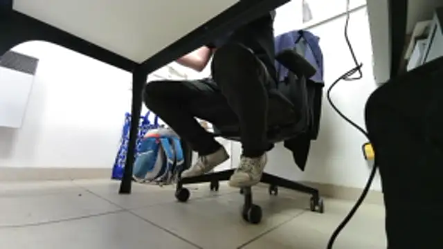 Snapshot of GM51-1988 chatting on 4, 11, 2025 GM51-1988 online show from 4, 11, 2025