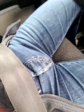 Snapshot of GM51-1988 chatting on 18, 11, 2025 GM51-1988 online show from 18, 11, 2025