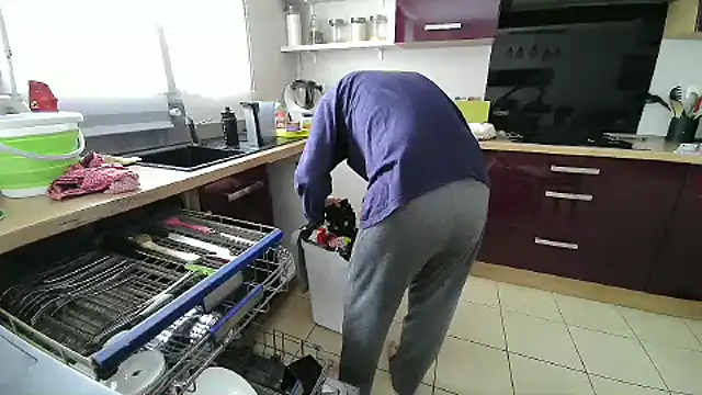 Snapshot of GM51-1988 chatting on 19, 10, 2025 GM51-1988 online show from 19, 10, 2025