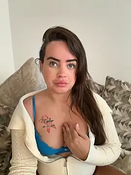 Snapshot of Sophie_23XX chatting on 26, 10, 2025 Sophie 23XX online show from 26, 10, 2025