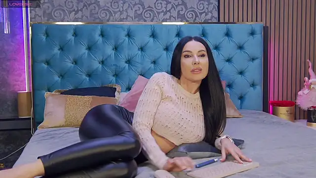 Snapshot of Vanessao1 chatting on 9, 10, 2025 Vanessao1 online show from 9, 10, 2025