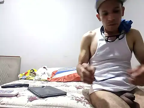 Snapshot of karlossan24 chatting on 8, 3, 2026 karlossan24 online show from 8, 3, 2026