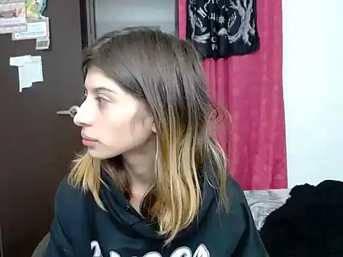 KratosAfroditacs online show from 5, 2, 2026