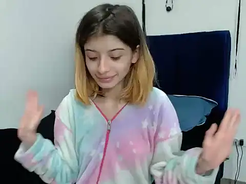 KratosAfroditacs online show from 27, 10, 2025