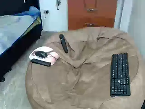 KratosAfroditacs online show from 14, 11, 2025