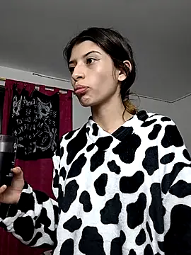 KratosAfroditacs online show from 23, 4, 2026