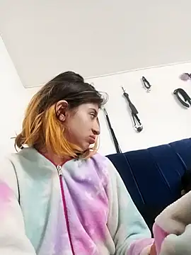 KratosAfroditacs online show from 19, 11, 2025