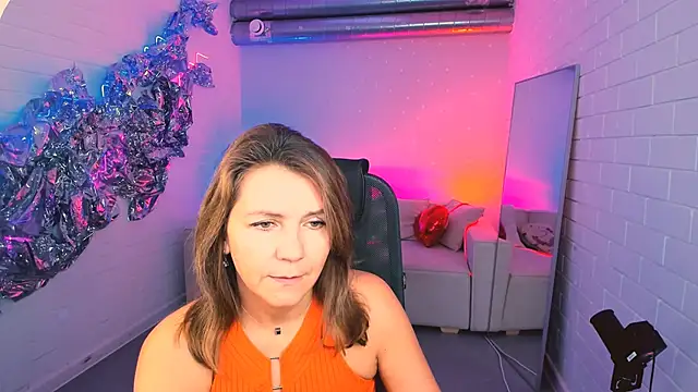 NicoleHitman online show from 15, 10, 2025
