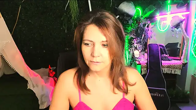 NicoleHitman online show from 29, 11, 2025