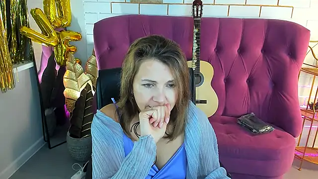 NicoleHitman online show from 24, 9, 2025