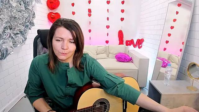 NicoleHitman online show from 10, 3, 2025